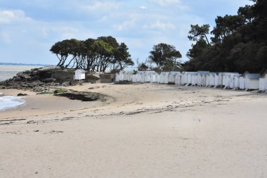 Deniz manzarası çok güzel. Daha da kötü. Fransa