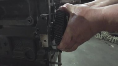 Dizel motor tamiri ve yeniden inşa. Çekici motorun tamiri