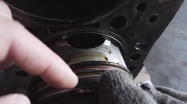 Dizel motor tamiri ve yeniden inşa. Çekici motorun tamiri
