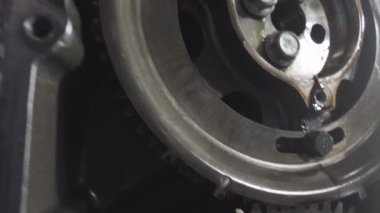 Dizel motor tamiri ve yeniden inşa. Çekici motorun tamiri