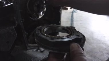 Dizel motor tamiri ve yeniden inşa. Çekici motorun tamiri