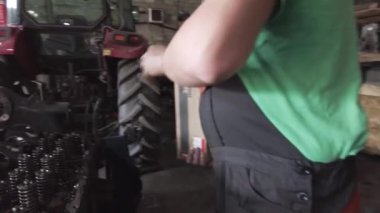Dizel motor tamiri ve yeniden inşa. Çekici motorun tamiri