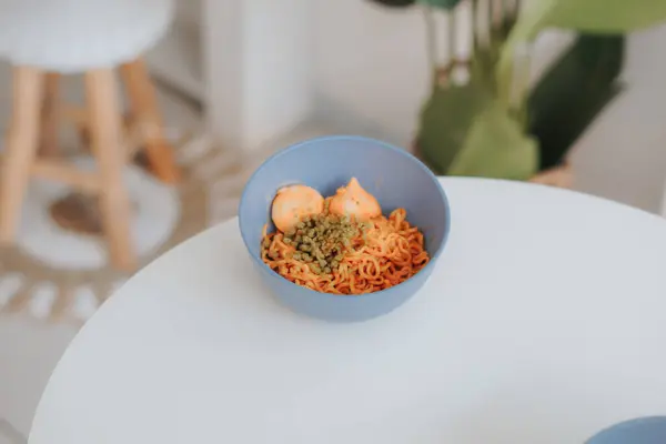 Lezzetli Asya yemeklerinin yakın görüntüsü