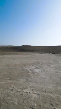 Lima 'nın güneyindeki kurak çölde insansız hava aracı uçuşu..