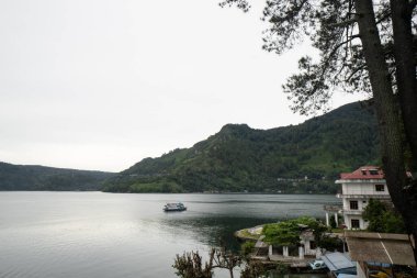 Toba Gölü manzarası, Parapat Kuzey Sumatra