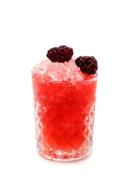 Bramble, çilek, limon suyu, şeker şurubu ve buzla doldurulmuş cinle yapılan lezzetli bir içecek.