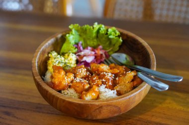 Purwokerto City, Central Java, Endonezya 'daki geleneksel Endonezya yemekleri. 2 Kasım 2024 'te bir profesyonel tarafından çekilmiş. Endonezya kültürüyle güzel bir yemek.