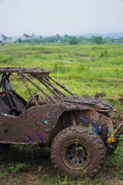Banyumas naipliği, merkezi java ve Endonezya 'daki off-road aktivitelerinin güzelliği. 16 Ekim 2024 'te bir profesyonel tarafından çekilmiş. Güzel manzaralı harika bir off road.