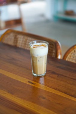 Purwokerto City, Central Java, Endonezya 'da Endonezya içkisinin güzel tadı. 10 Aralık 2024 'te bir profesyonel tarafından çekilmiştir. Endonezya kültürüyle güzel bir içki.