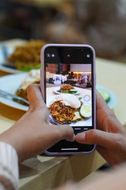 Purwokerto City, Central Java, Endonezya 'daki geleneksel Endonezya yemekleri. 01 Ocak 2025 'te bir profesyonel tarafından çekilmiştir. Endonezya kültürüyle güzel bir yemek.