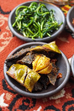 Baharat açısından zengin Endonezya mutfağı, 10 Şubat 2025 'te ele geçirildi. Canlı renkler ve aromatik malzemeler lezzetli ve otantik bir mutfak deneyimi yaratıyor.