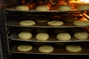 çörek, hamur işi, ekmek, turta, ev yapımı kek, un ürünleri