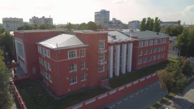 Kazan şehrine bakın..