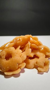 Beyaz arkaplanda çerezler