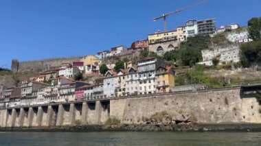 Porto, Portekiz, Avrupa 'daki Douro Riverbank' teki binalar, yüksek kaliteli 4K görüntü