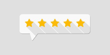 Beş yıldızlı reyting. Konuşma balonunda beş yıldız görünüyor. Değerlendirme ve değerlendirme konsepti.