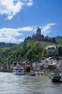 Ren nehri ve Moselle.