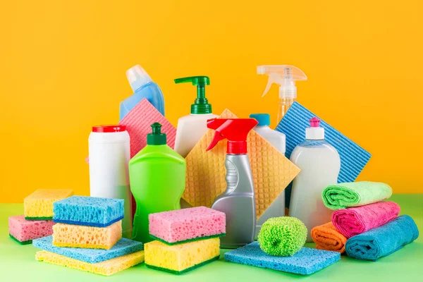 Reinigungsmittel Reinigungskonzept Hausreinigung lizenzfreie Stockbilder