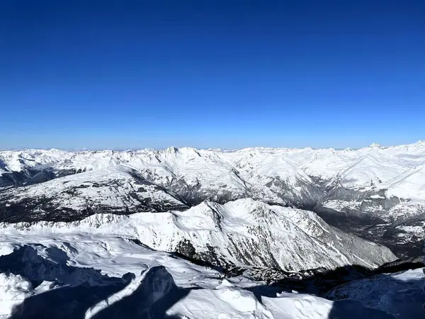 Dağların güzel manzarası
