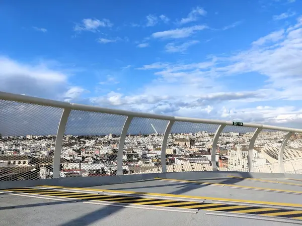 İspanya 'nın Sevilla kentinin havadan görünüşü
