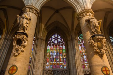 Brüksel 'deki Saint-Michel Katedrali' nin içinde, Belçika 'nın başkenti