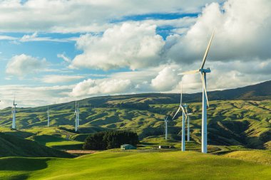 Te Apiti Rüzgar Çiftliği, Yeni Zelanda 'da rüzgar enerjisi üretimi