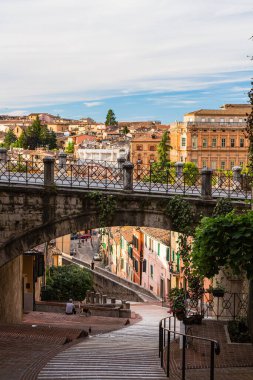 İtalya, Perugia 'nın su kemerleri ve caddeleri
