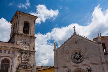 İtalya, Norcia 'daki Belediye ve San Benedetto Kilisesi