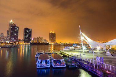 Kaohsiung, Tayvan gece görüşü