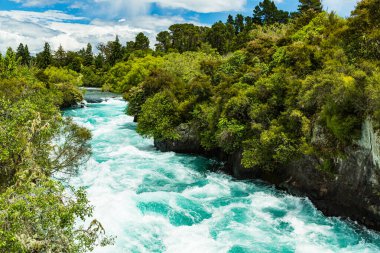 Taupo, Yeni Zelanda yakınlarındaki Fuka Şelaleleri