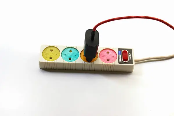 Bilgisayar için elektrik kablosu.