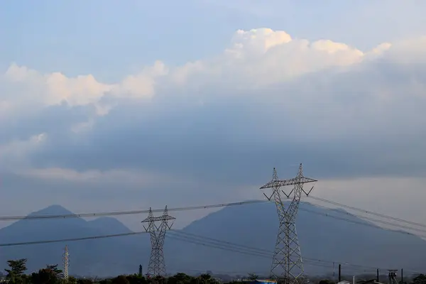 Dağlardaki dağın manzarası