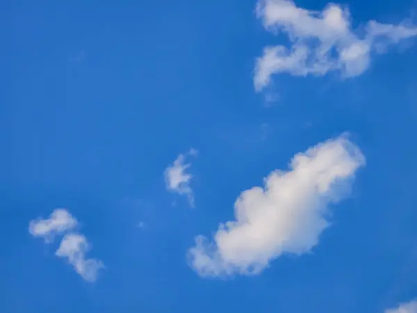 Gökyüzündeki güzel bulutlar.