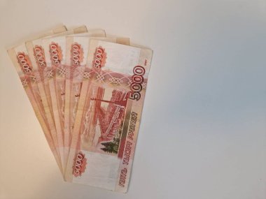 Rus rublesi Rusya Federasyonu 'nun resmi para birimi, 5 bin ruble.