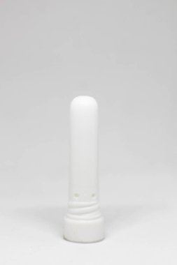 Soğuk algınlığı, baş ağrısı ve burun tıkanıklığı semptomlarını tedavi edebilen astım ilacı. Kişisel bakım için sağlık kavramı