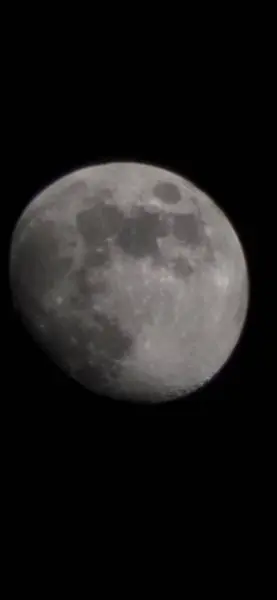 Gece gökyüzünde ay, astronomi