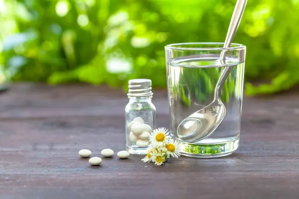 Homeopatik konsept, doğanın güçleriyle iyileşme.