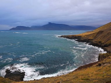 Austurbyggd İzlanda, İskandinavya Kuzey Kutup Dairesi, İzlanda 'da çarpıcı manzara