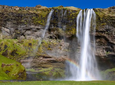 Seljalandsfoss Şelalesi İzlanda 'da Seljalandfoss Şelalesi' nin çarpıcı manzarası
