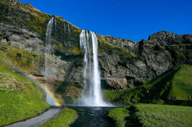 Seljalandsfoss Şelalesi İzlanda 'da Seljalandfoss Şelalesi' nin çarpıcı manzarası