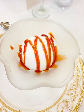 ahududu kremalı limon şerbeti