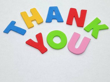 Teşekkürler altyazı beyaz arkaplanlı.