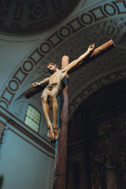 İspanya 'daki Avila şehri Saint Theresa de Jesus Katedrali ve kilisesi ile birlikte Brick ve Rock Plaza ve Saint Theresa' nın Şapel Doğum Yeri. Yüksek kalite fotoğraf