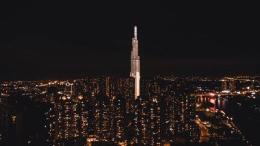Bitexco ve Landmark 81, Ho Chi Minh City 'de Saigon Köprüsü ve Manzaralı Günbatımı