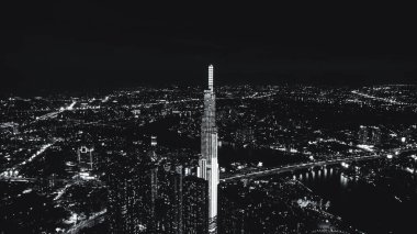 Bitexco ve Landmark 81, Ho Chi Minh City 'de Saigon Köprüsü ve Manzaralı Günbatımı