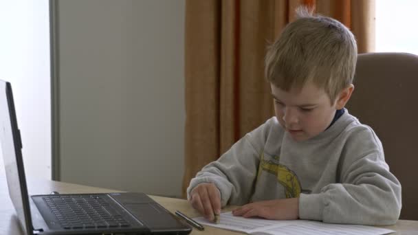 Kid Erases Mistakes Rubber Eraser Little Boy Distance Remote Study — Stock Video