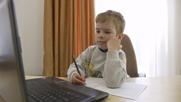 Pupil Rise Hand Little Boy Distance Remote Study Online Music — Vídeos de Stock
