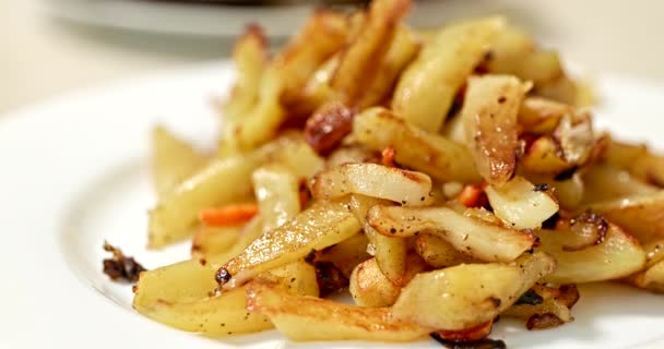 Disajikan Prepared Hot Fresh Fried Potato White Plate Dish Masakan — Stok Video