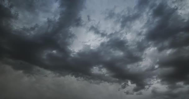 Zaman Atlamalı Bulutlu Gökyüzü Koyu Gri Bulutlar Bit — Stok video