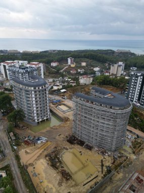 Doğadaki yerleşim yerleri çok katlı binalar